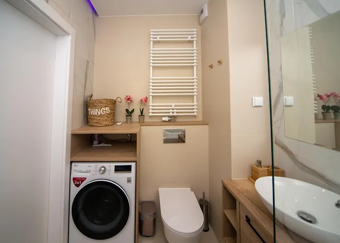 Maya's Flats & 30 - 3 Pokojowy N Apartman