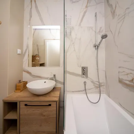 Maya's Flats 30 - Spacious 3 Aparatment Gdańsk